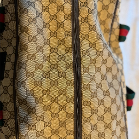 Authentic Gucci duffel bag - Picture 5 of 8